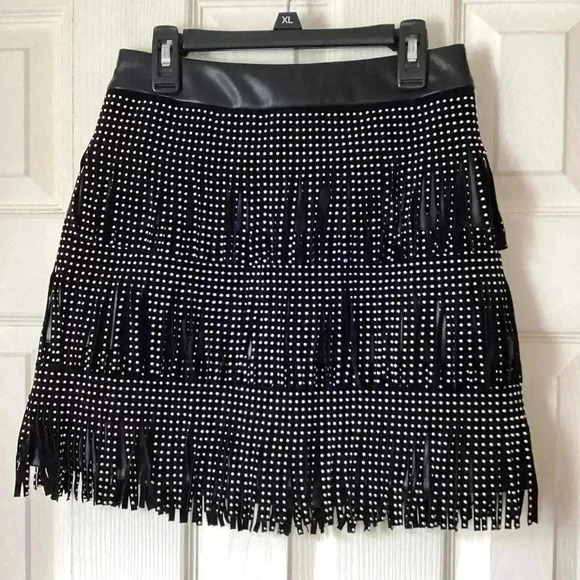 NWT Sincerely Jules Black Faux Leather Mini Skirt Studded Fringe Detail Small - Picture 2 of 10